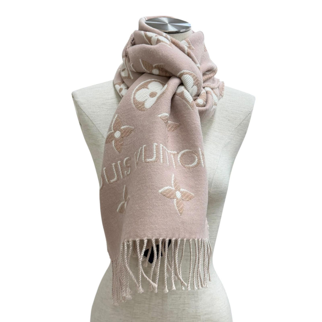 Excellent LOUIS VUITTON Scarf LV Essential Shine fringe wool Women M78237