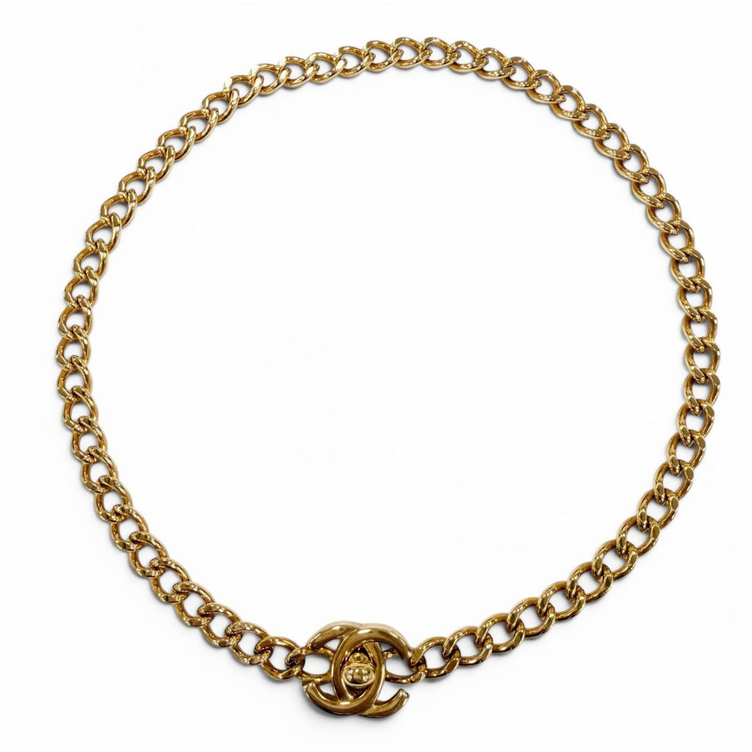 Excellent CHANEL Necklace COCO Mark Turnlock gold Women 96A