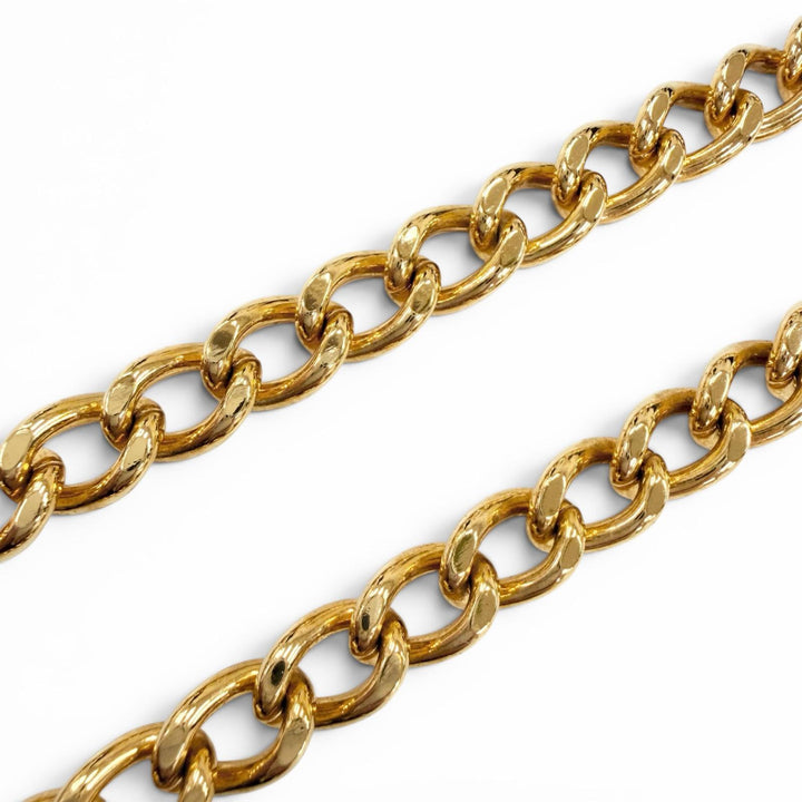 Excellent CHANEL Necklace COCO Mark Turnlock gold Women 96A