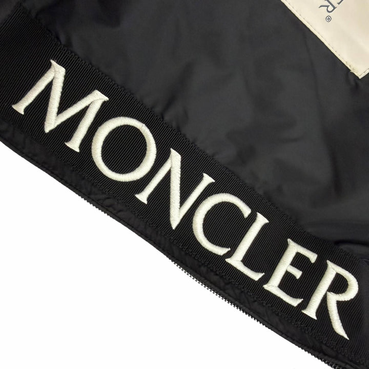 Great MONCLER Blouson MASSEREAU GIUBBOTTO Embroidered hood logo black