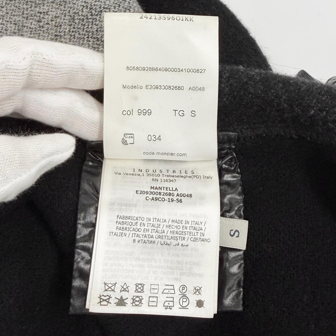 Great MONCLER poncho MANTELLA black Nylon Women S