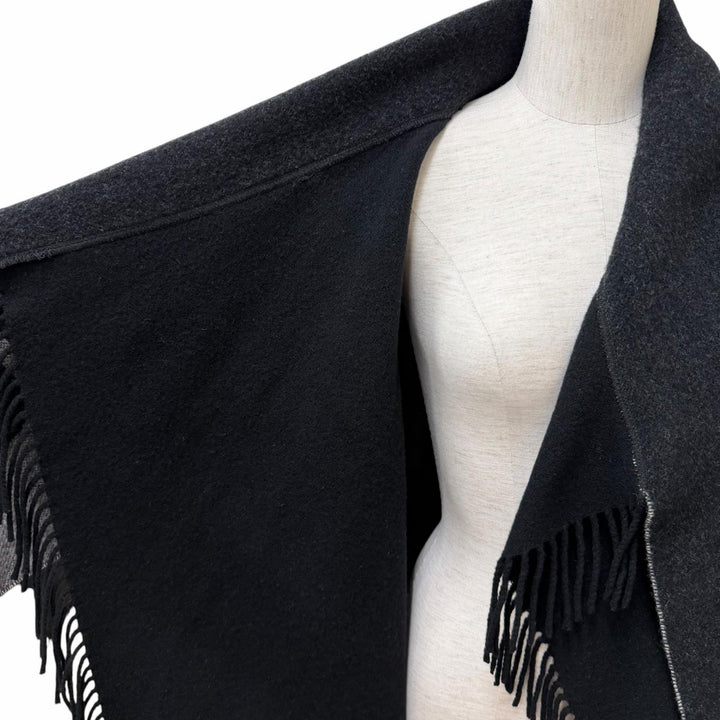 Great MONCLER poncho MANTELLA black Nylon Women S