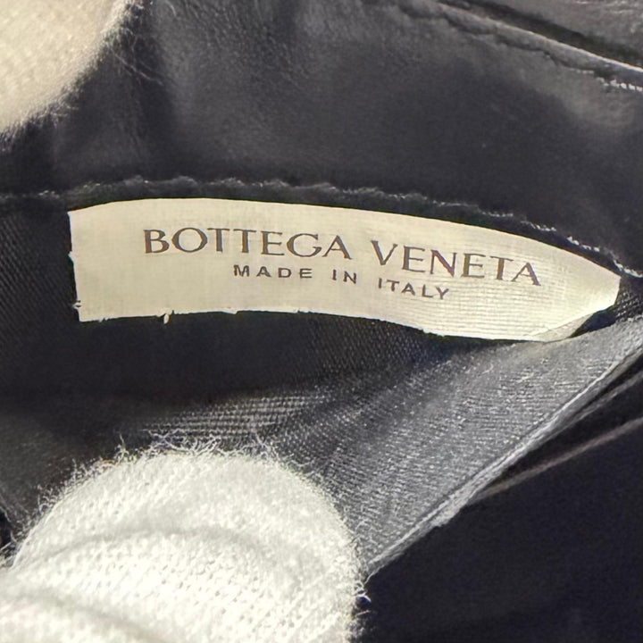 Great BOTTEGAVENETA Shoulder Bag INTRECCIATO Phone Pouch black leather