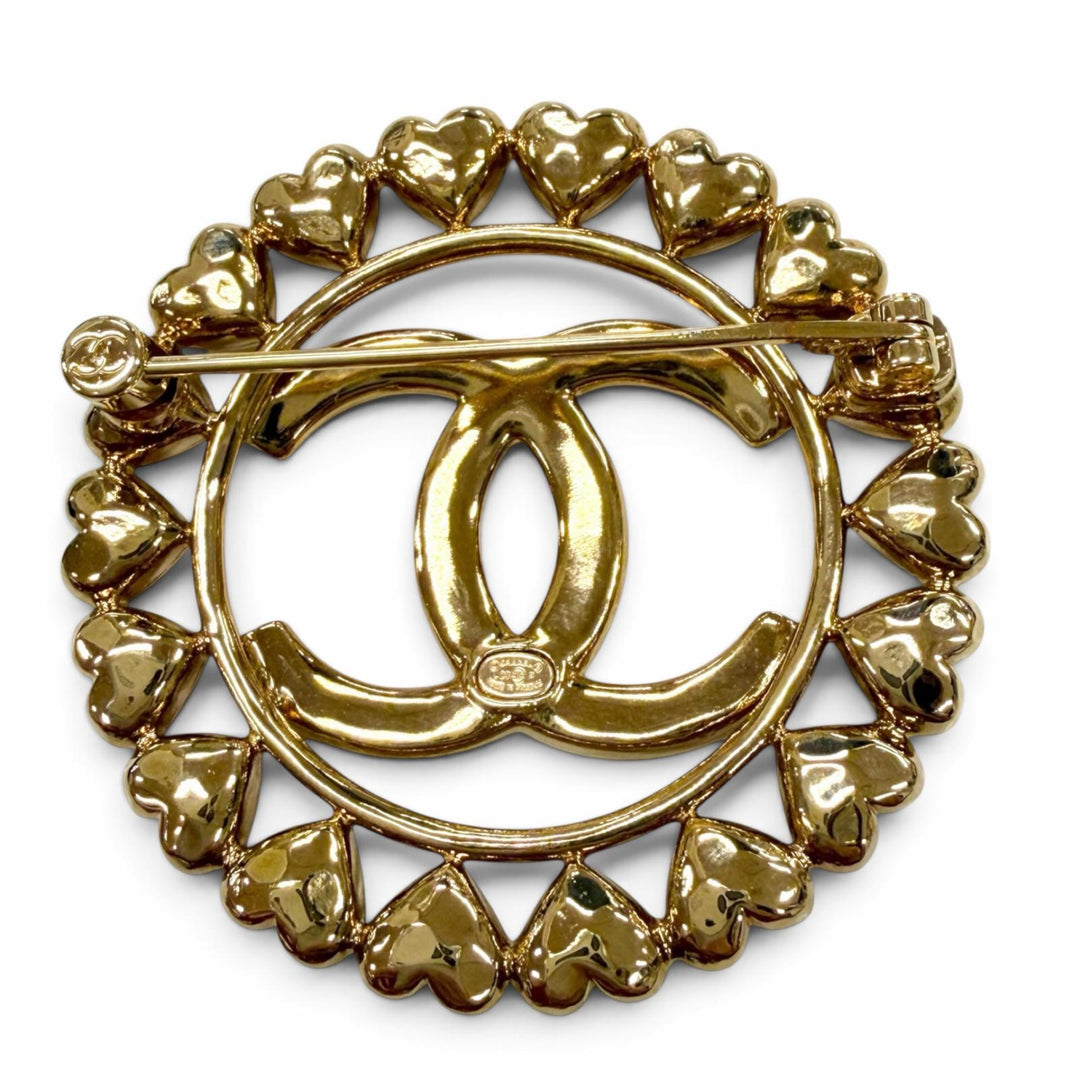 Great CHANEL Brooch COCO Mark Heart Circle gold Women L23P ABA278