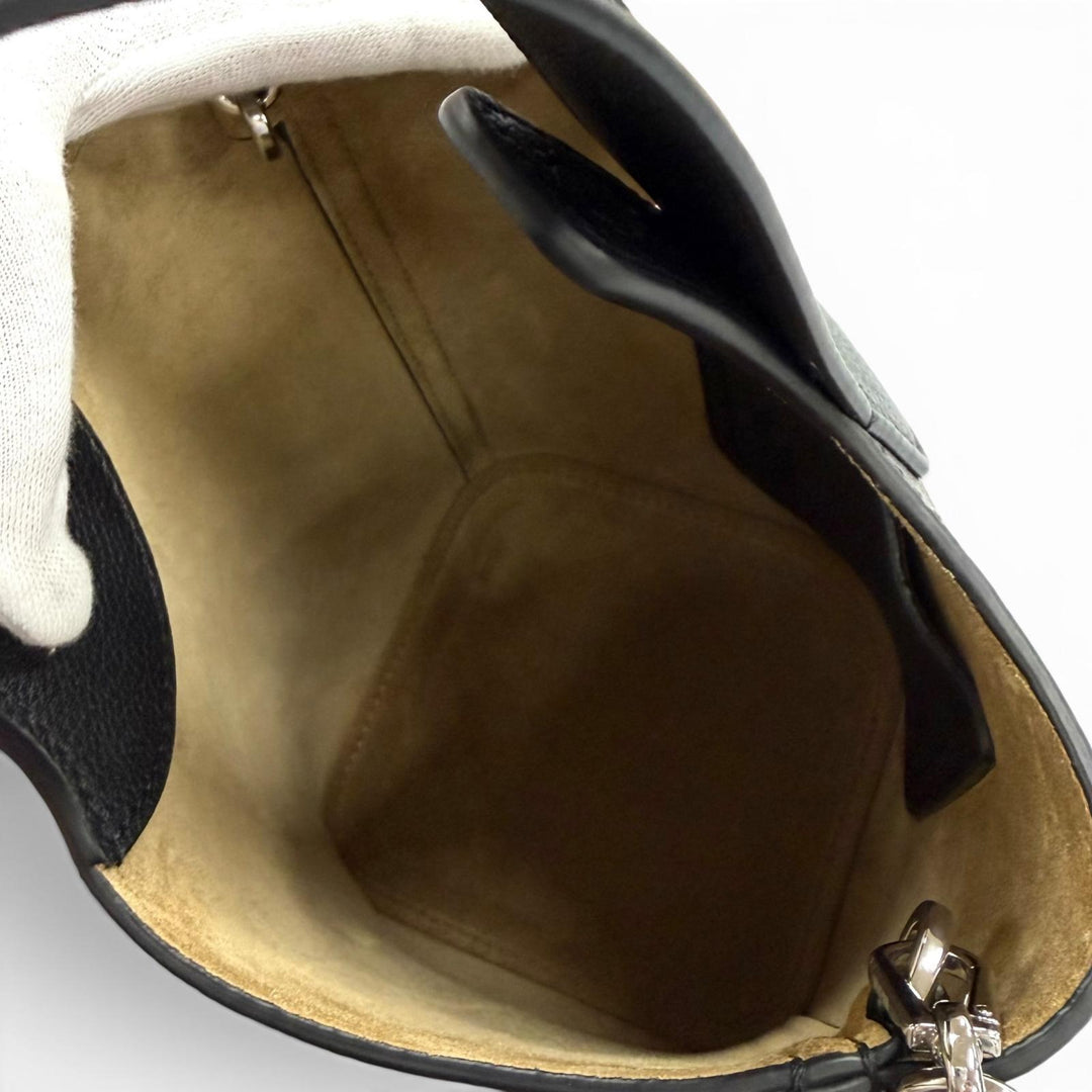 Excellent LOEWE Shoulder Bag Pebble Bucket Bag Mini Soft Leather AANBBBMX31