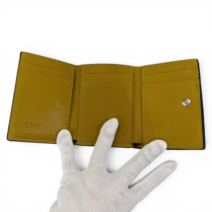 Great LOEWE Tri-fold wallet Anagram Trifold Wallet compact wallet Brown