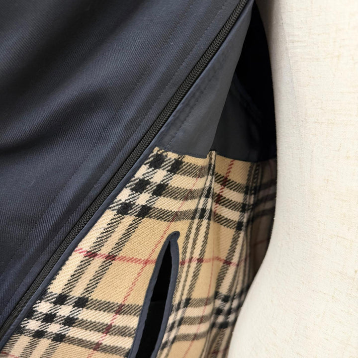 Great BURBERRY LONDON coat Nova check pattern liner Navy