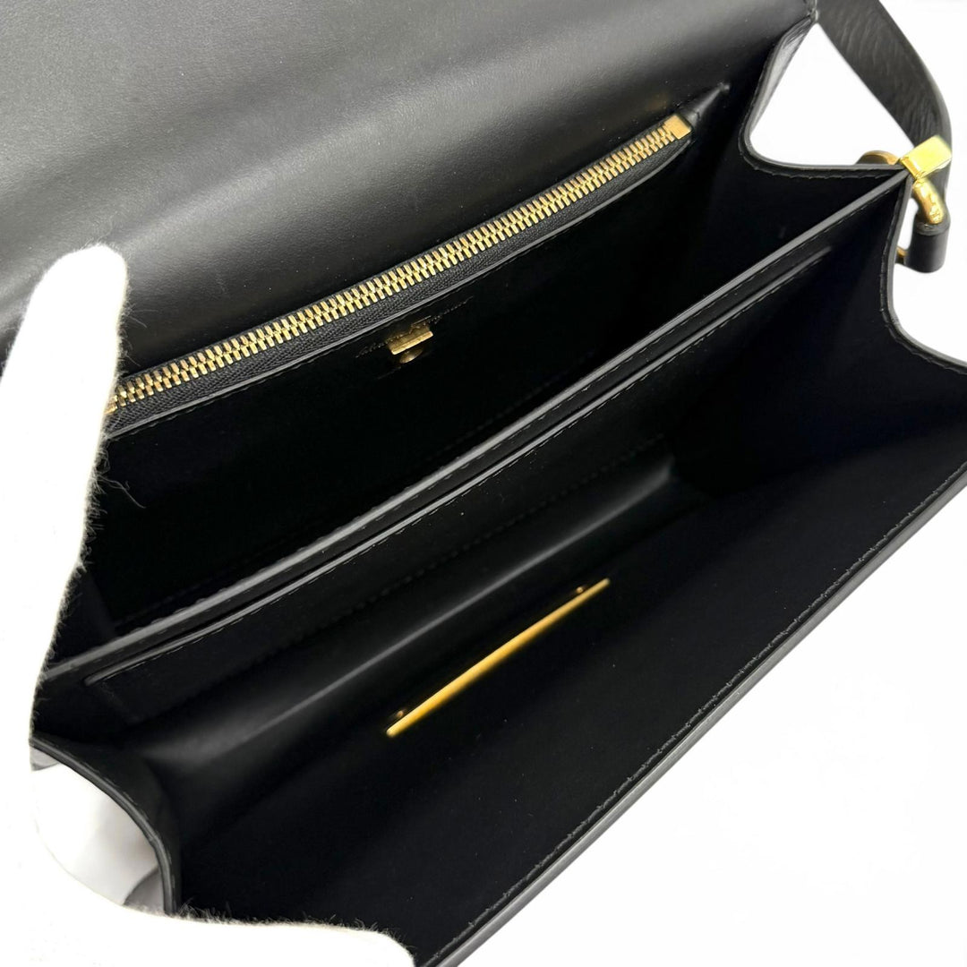 Excellent Salvatore Ferragamo Shoulder Bag Joanne black Calf leather Women