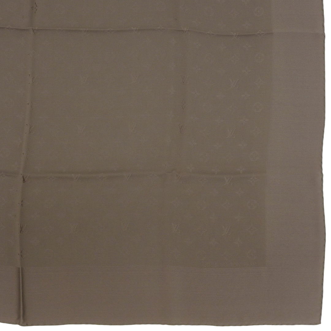 Pristine LOUIS VUITTON scarf Carre Monaco Monogram khaki silk Women M71154