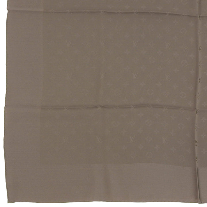 Pristine LOUIS VUITTON scarf Carre Monaco Monogram khaki silk Women M71154