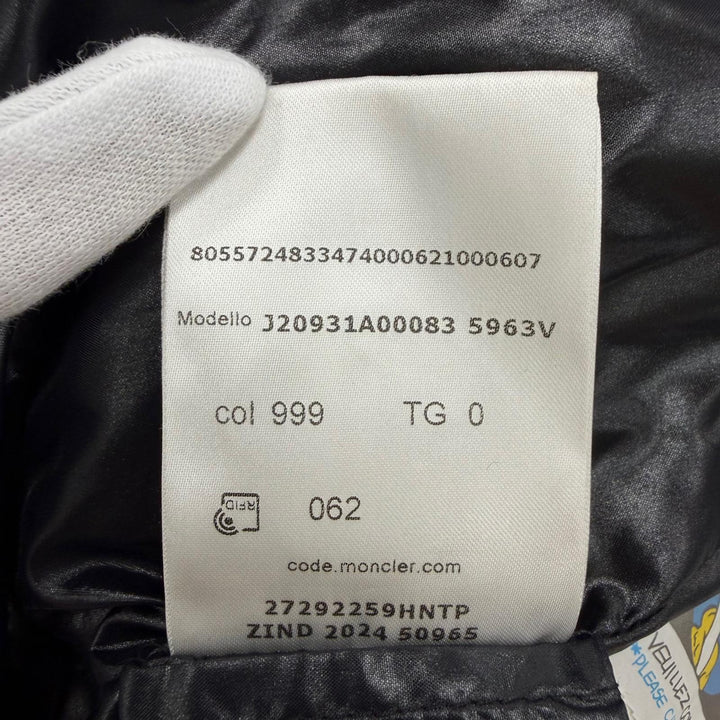Great MONCLER Down jacket BAYARD Logo patch and hood ZIP UP black Women 0