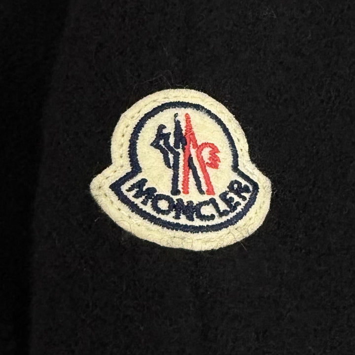 Great MONCLER poncho Logo patch, hooded, color-blocked cape wool J20933G00025