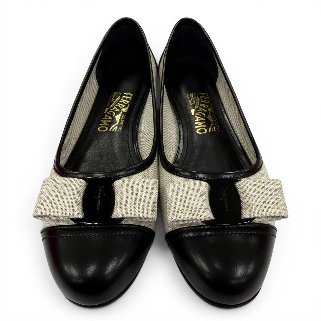 Pristine Salvatore Ferragamo Vara Ribbon Canvas Leather Flat Pumps black 8