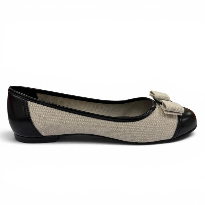 Pristine Salvatore Ferragamo Vara Ribbon Canvas Leather Flat Pumps black 8