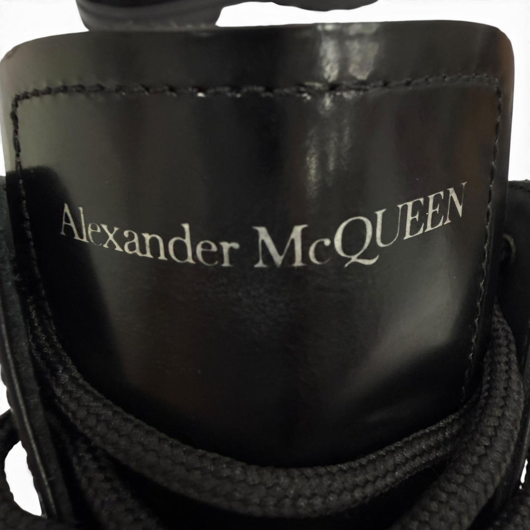 Excellent Alexander McQueen boots Lace up black leather mens 40 683569