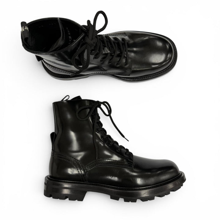 Excellent Alexander McQueen boots Lace up black leather mens 40 683569