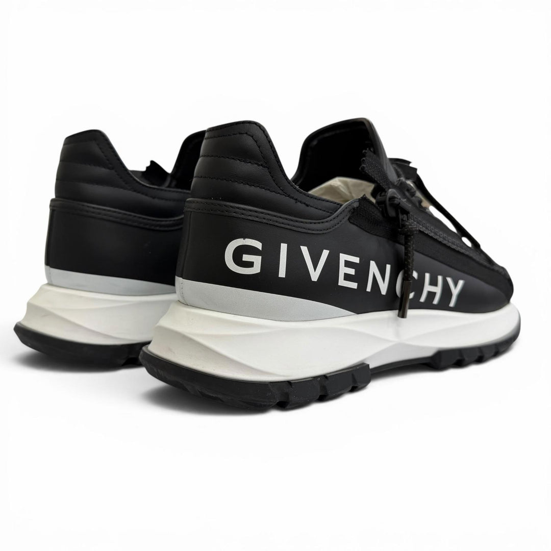 Discounted Great GIVENCHY sneakers SPECTRE RUNNER Logo Zipline 4G black 42 BH009BH1LL