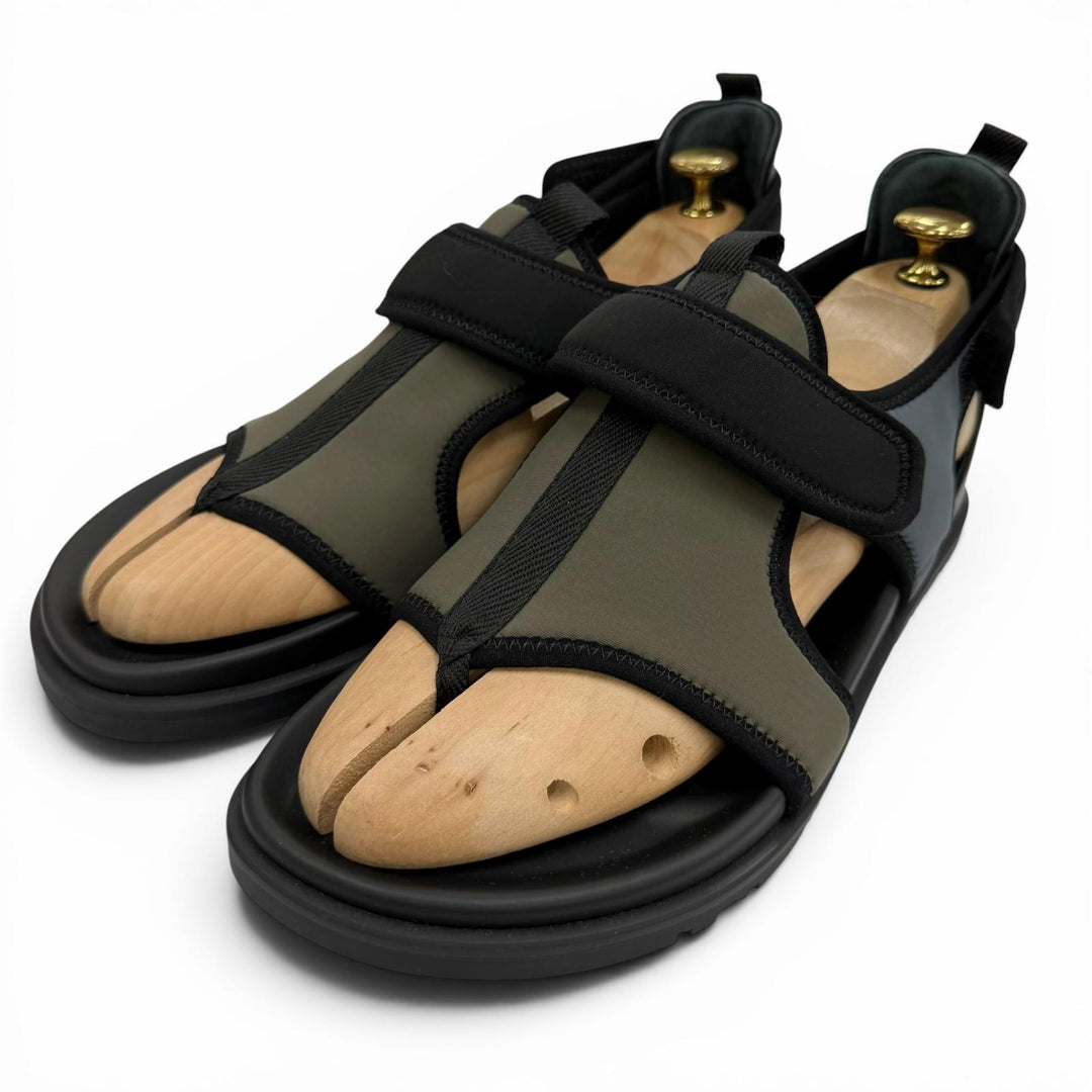 Pristine HERMES Sandals Giorno Leather accents