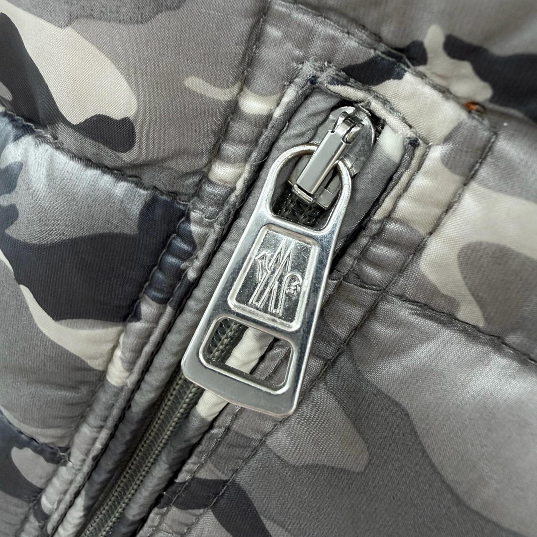 Great MONCLER Down vest PATRICK gray Nylon mens 2