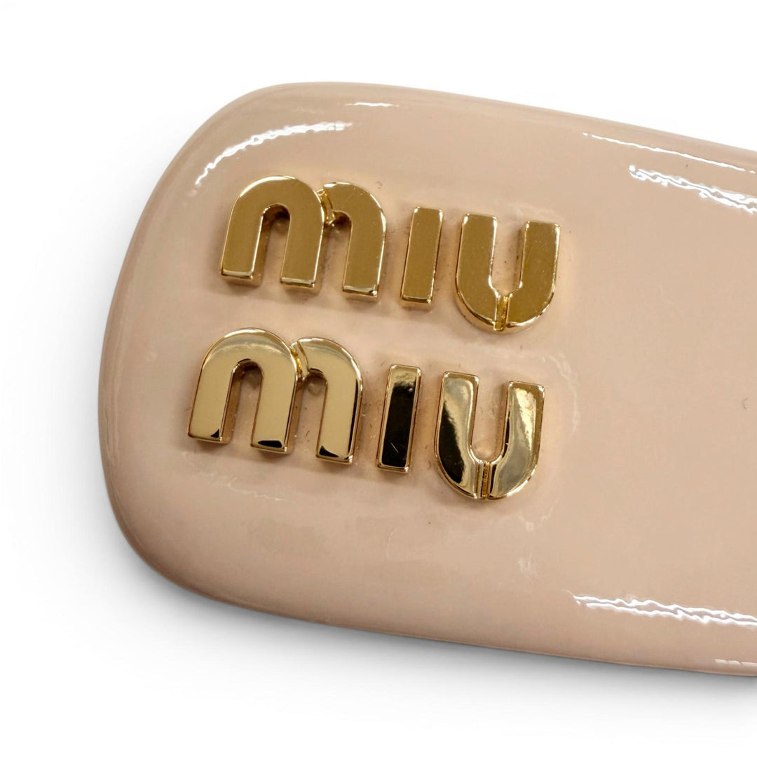 Excellent MIUMIU Valletta Logo Metal Patent Leather pink beige Women 5IF179