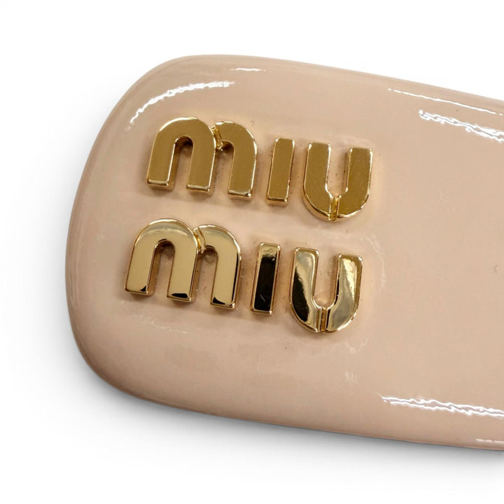 Excellent MIUMIU Valletta Logo Metal Patent Leather pink beige Women 5IF179