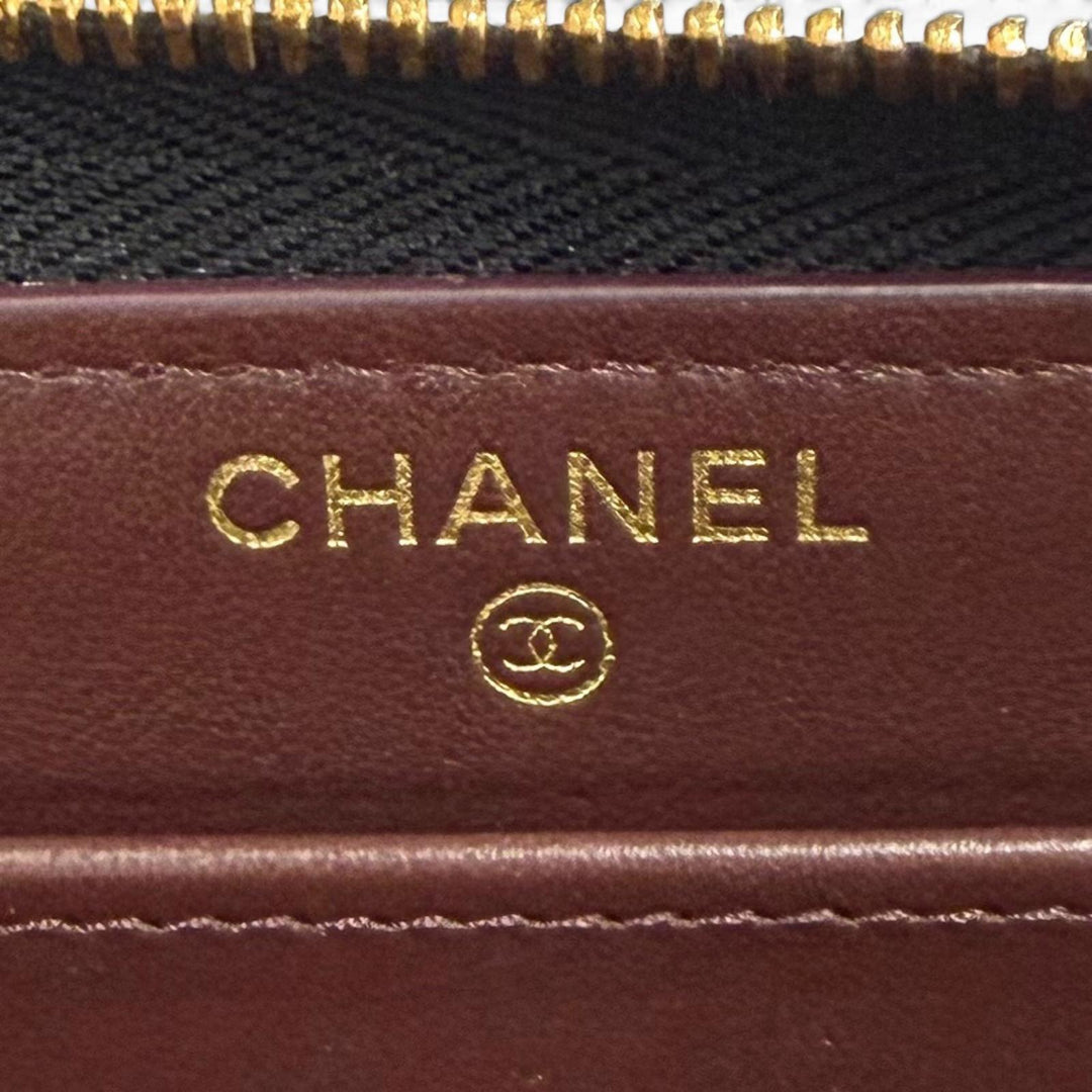Very Good CHANEL Purse black Caviar skin Women AP0242
