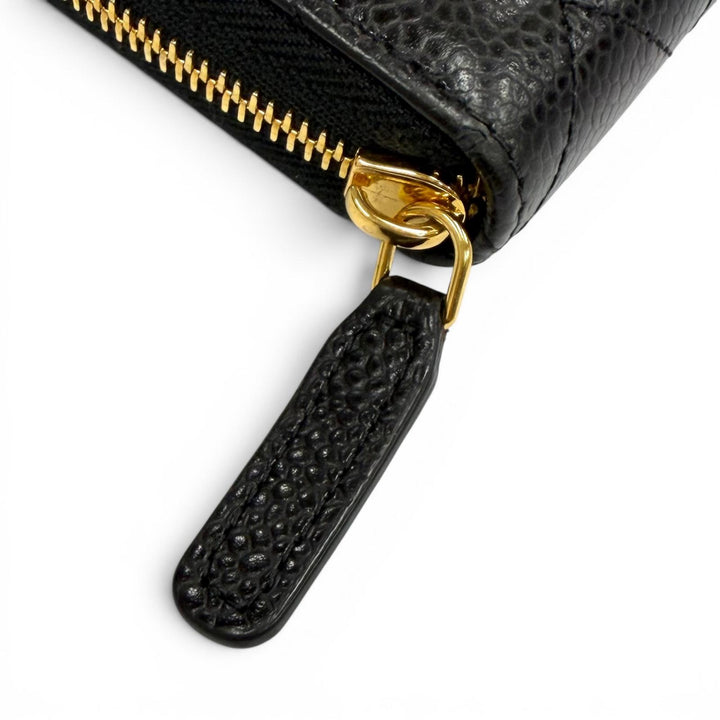 Very Good CHANEL Purse black Caviar skin Women AP0242