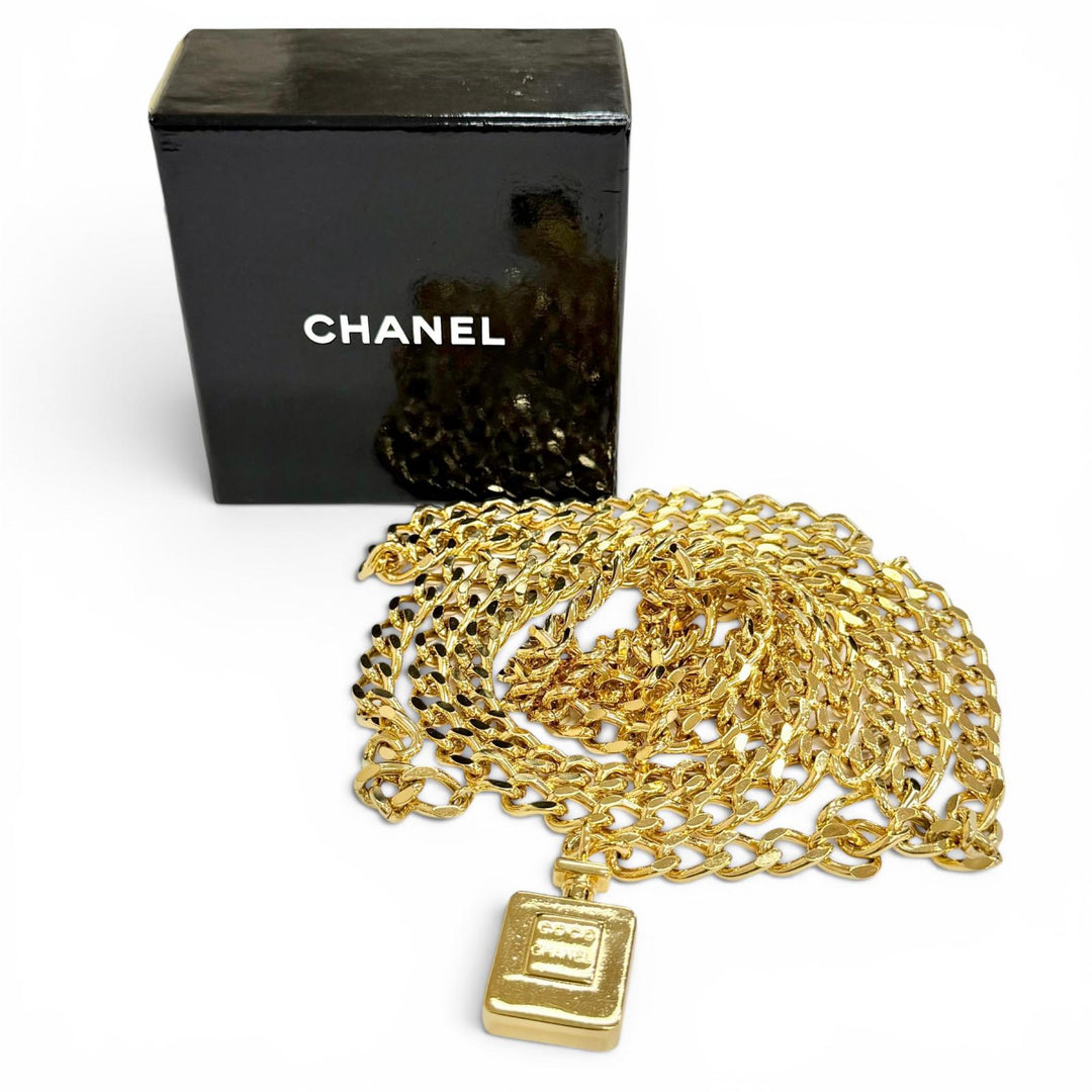 Very Good CHANEL Logo perfume bottle charm, double chain belt, total length gold