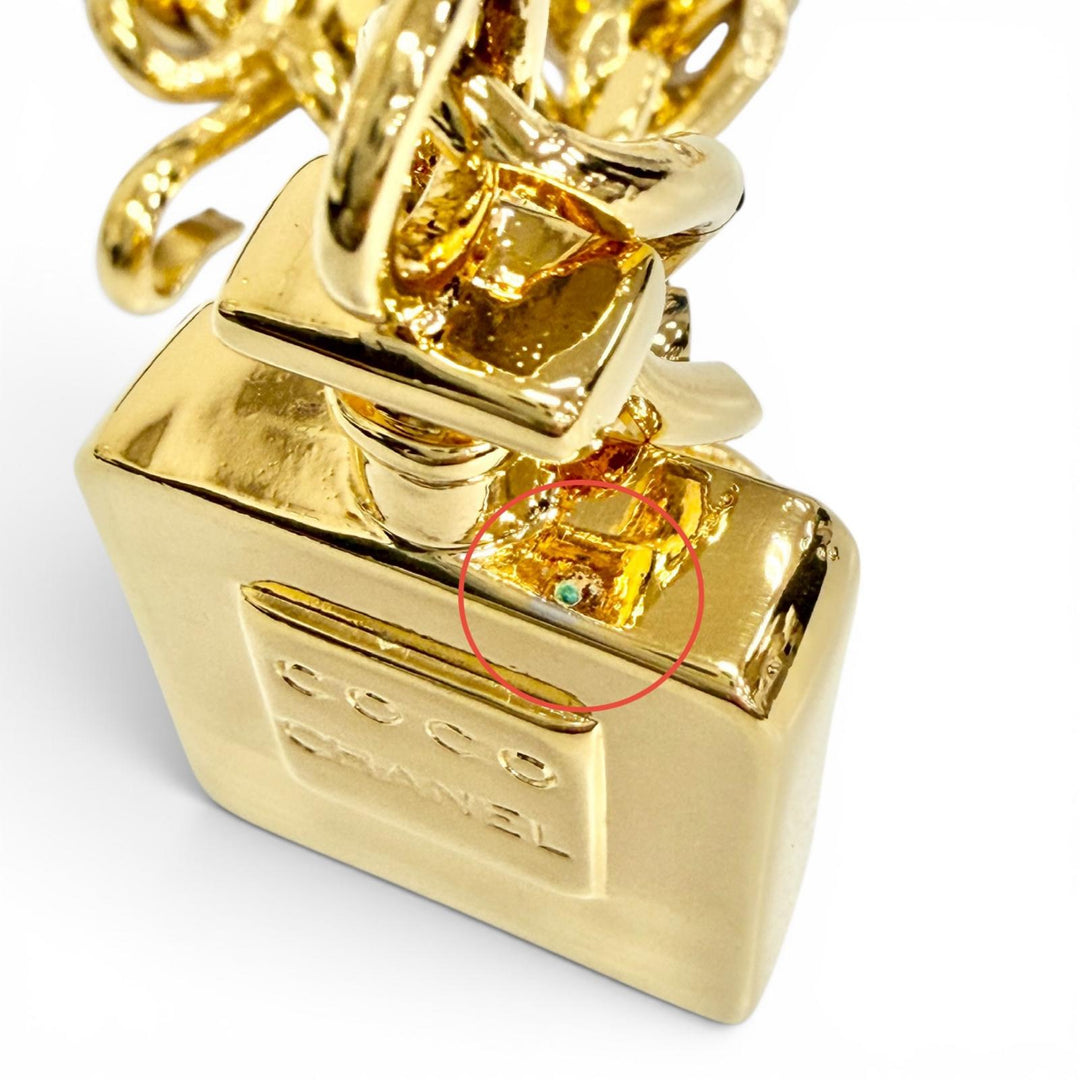 Very Good CHANEL Logo perfume bottle charm, double chain belt, total length gold