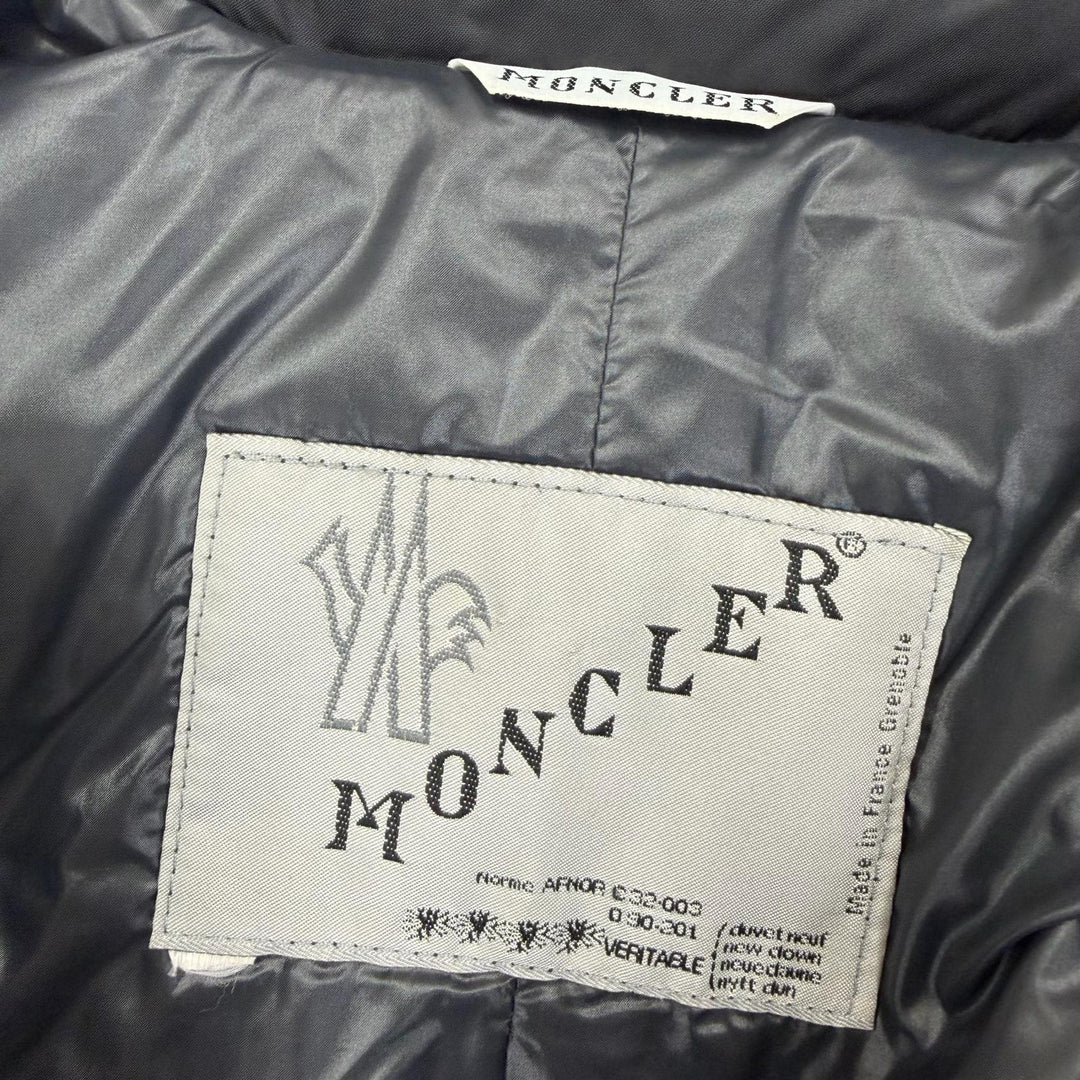 Very Good MONCLER Down jacket black polyester Women