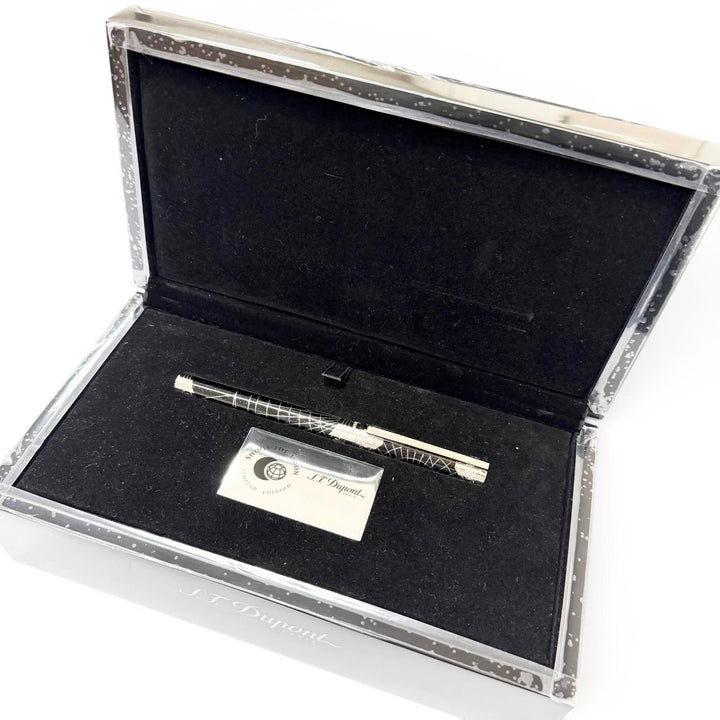 Excellent Dupont fountain pen Shoot the Moon Premium: A Trip to the Moon
