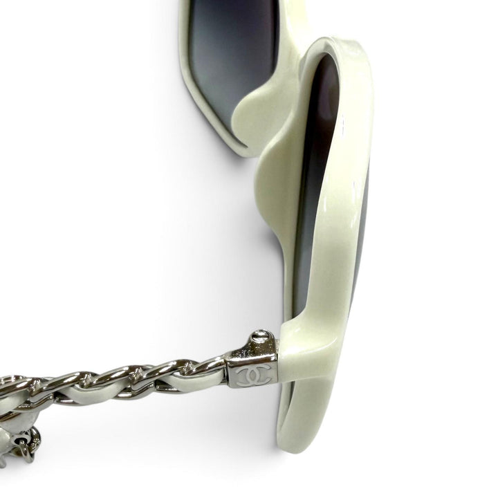 Great CHANEL sunglasses Square Shape Sunglasses white Women 5210-Q-A