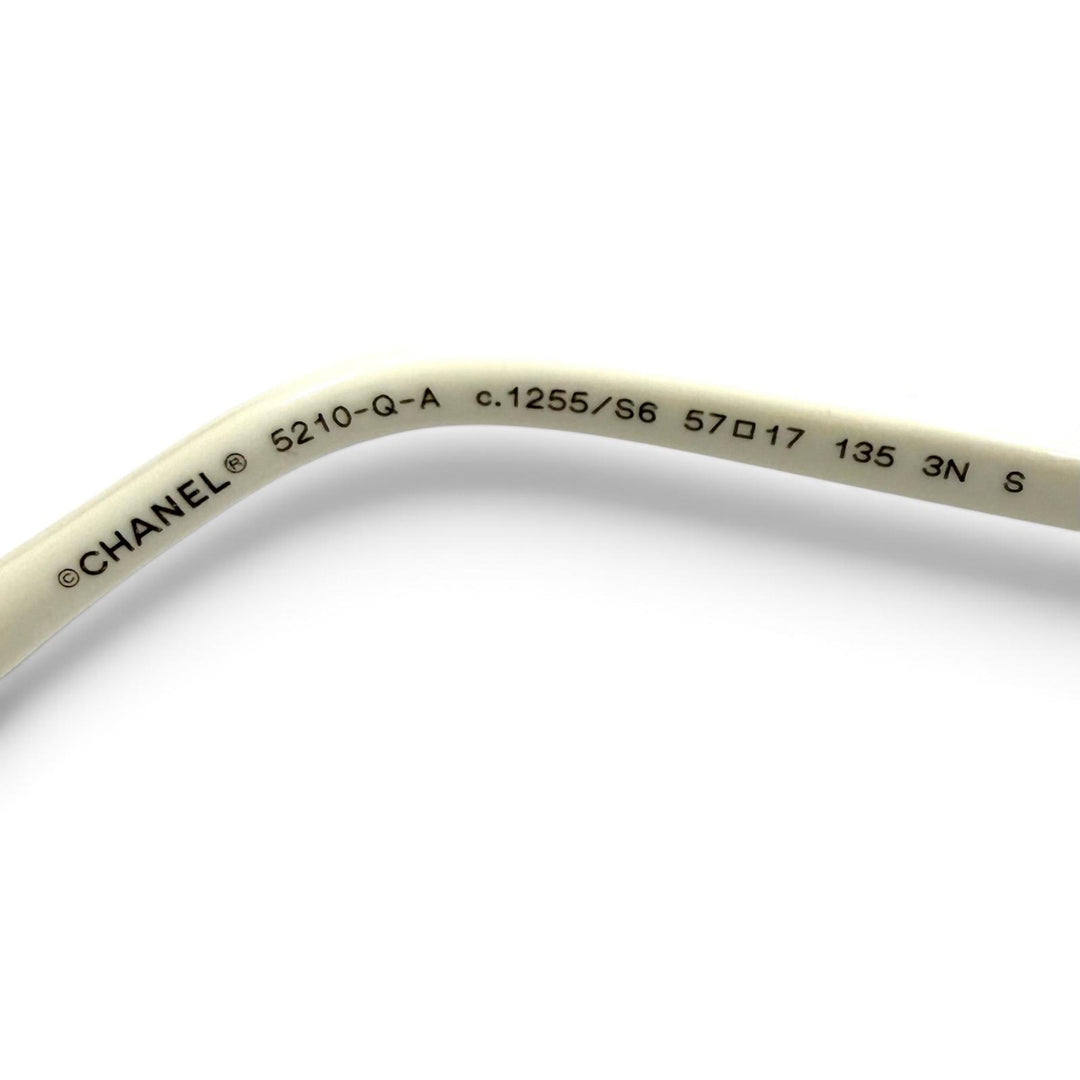 Great CHANEL sunglasses Square Shape Sunglasses white Women 5210-Q-A