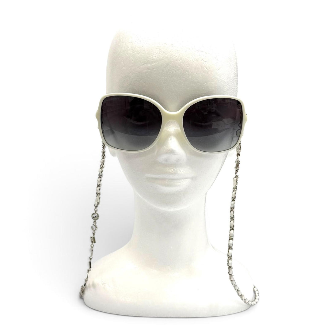 Great CHANEL sunglasses Square Shape Sunglasses white Women 5210-Q-A