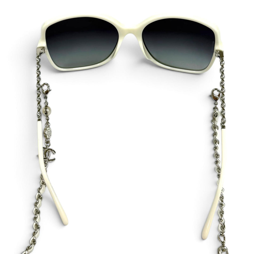 Great CHANEL sunglasses Square Shape Sunglasses white Women 5210-Q-A