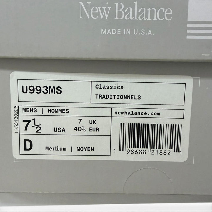 Pristine New Balance KITH MSG Low cut sneakers Made in USA 993 Silver