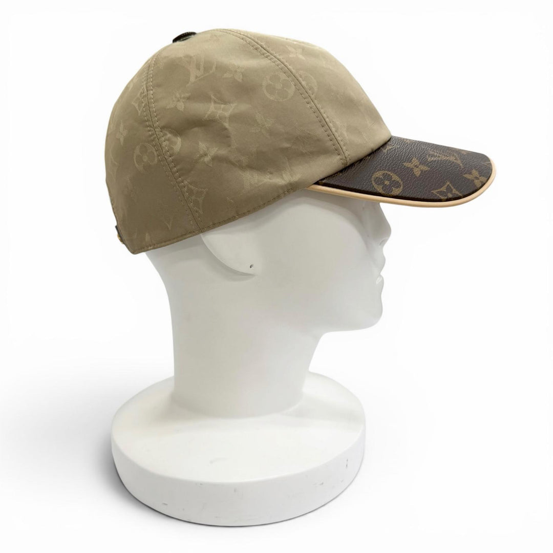 Very Good LOUIS VUITTON cap cap my essentials Monogram canvas, silk M M76504