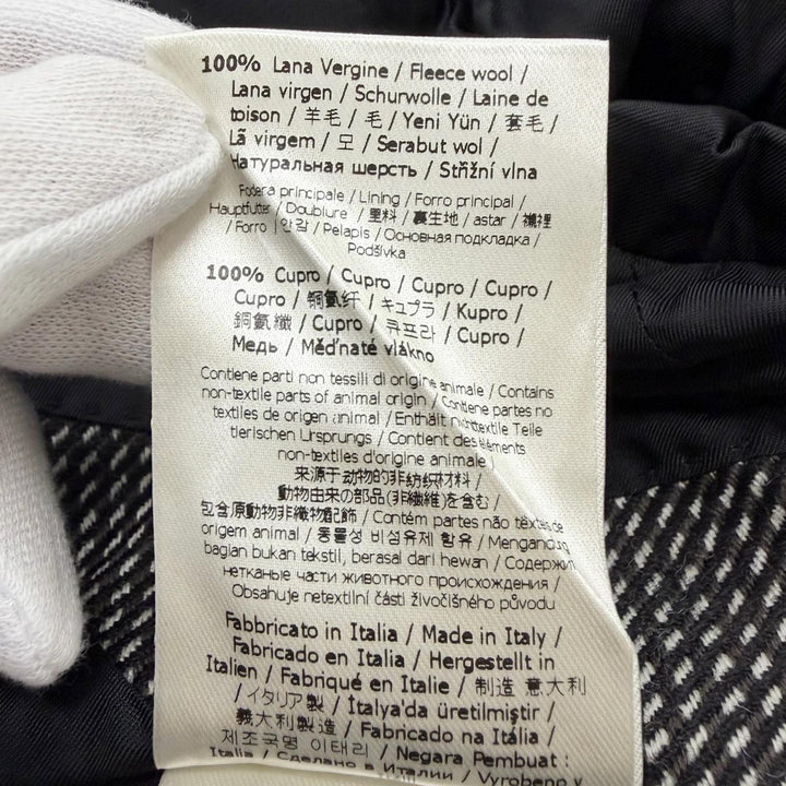 Pristine FENDI Chester coat Modified lapel, all-over pattern Gray