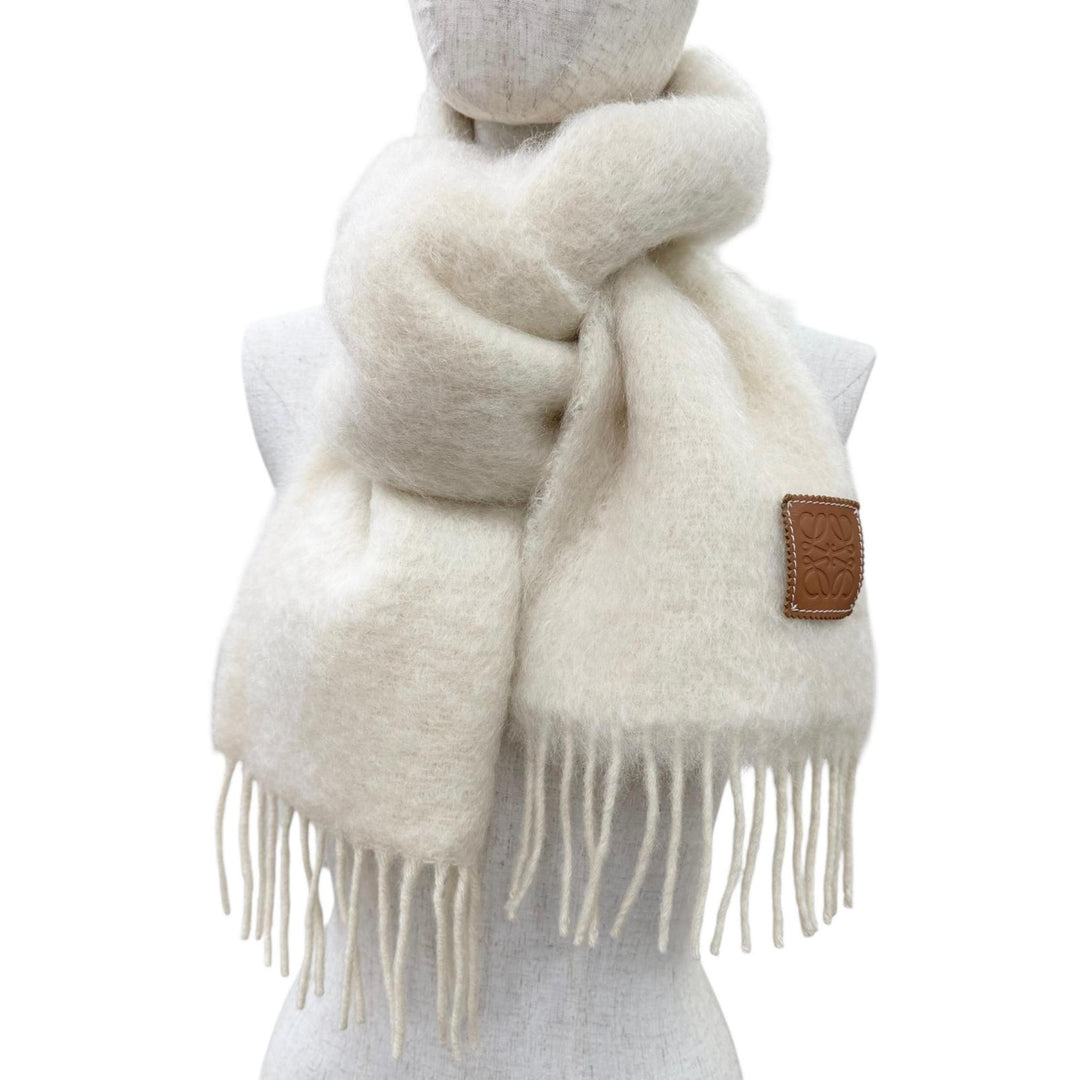 Pristine LOEWE Scarf Anagram leather patch fringe Ivory mohair Women