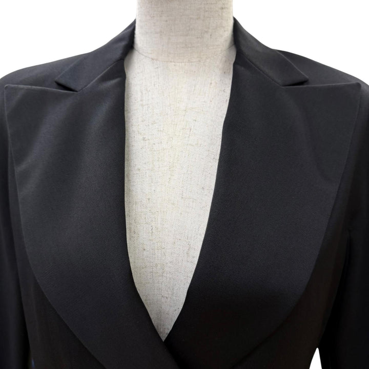 Great GUCCI tailored jacket Peaked lapel leather belt included black wool 38