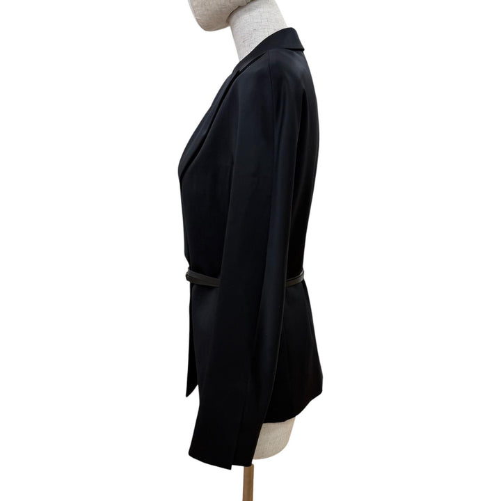 Great GUCCI tailored jacket Peaked lapel leather belt included black wool 38