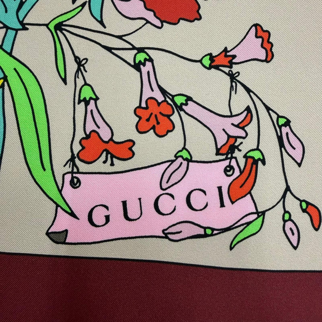 Pristine GUCCI Gucci Besties Printed Silk Twill Scarf Current product Bordeaux