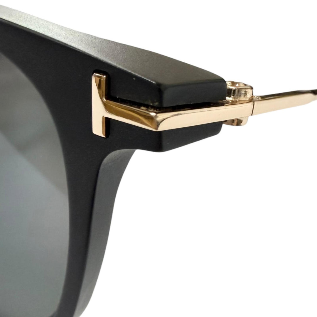 Excellent TOM FORD sunglasses Beau model worn by Mikuru Asakura Matt black