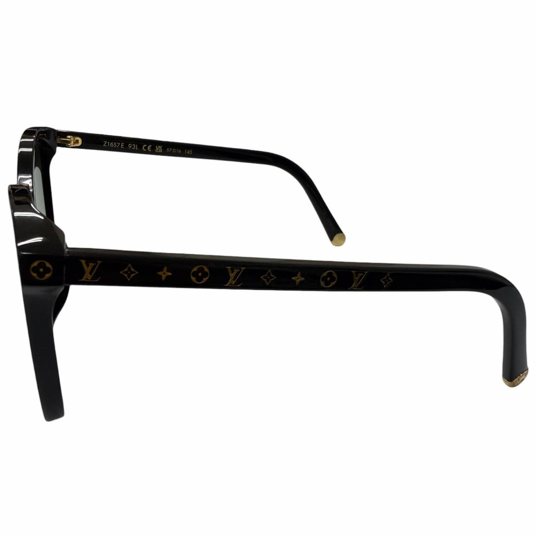 Excellent LOUIS VUITTON Sunglasses My Monogram Light Cat Eye black