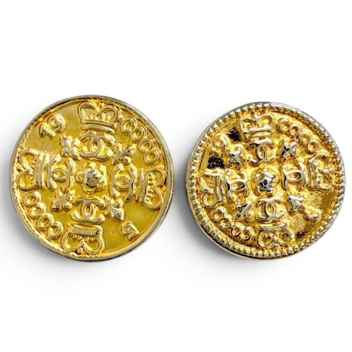 Great CHANEL button COCO Mark Set of 6 (3 large, 3 small) gold Women