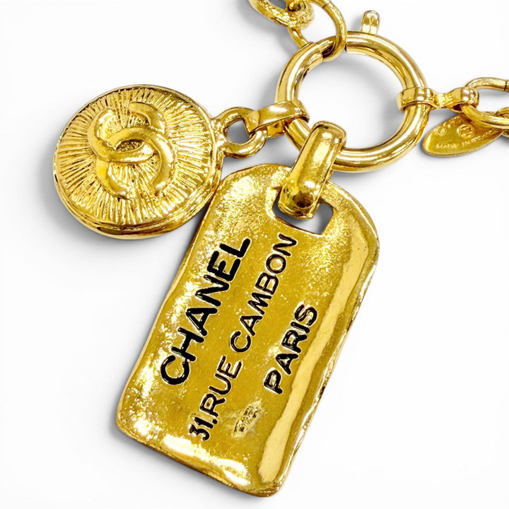 Excellent CHANEL belt 31 RUE CAMBON COCO Button Chain gold Women