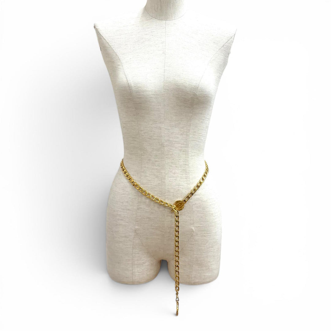 Great CHANEL belt COCO Mark Chain gold Women