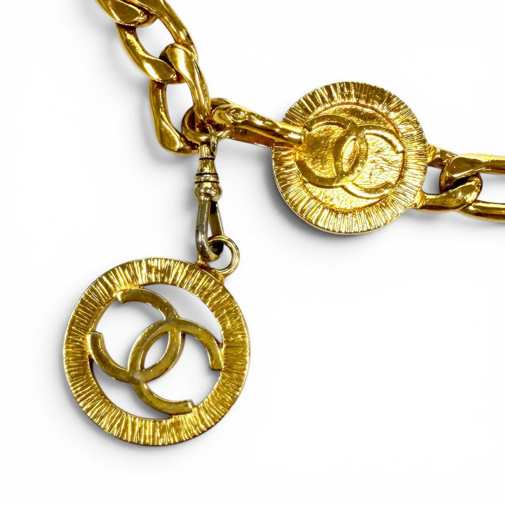 Great CHANEL belt COCO Mark Chain gold Women