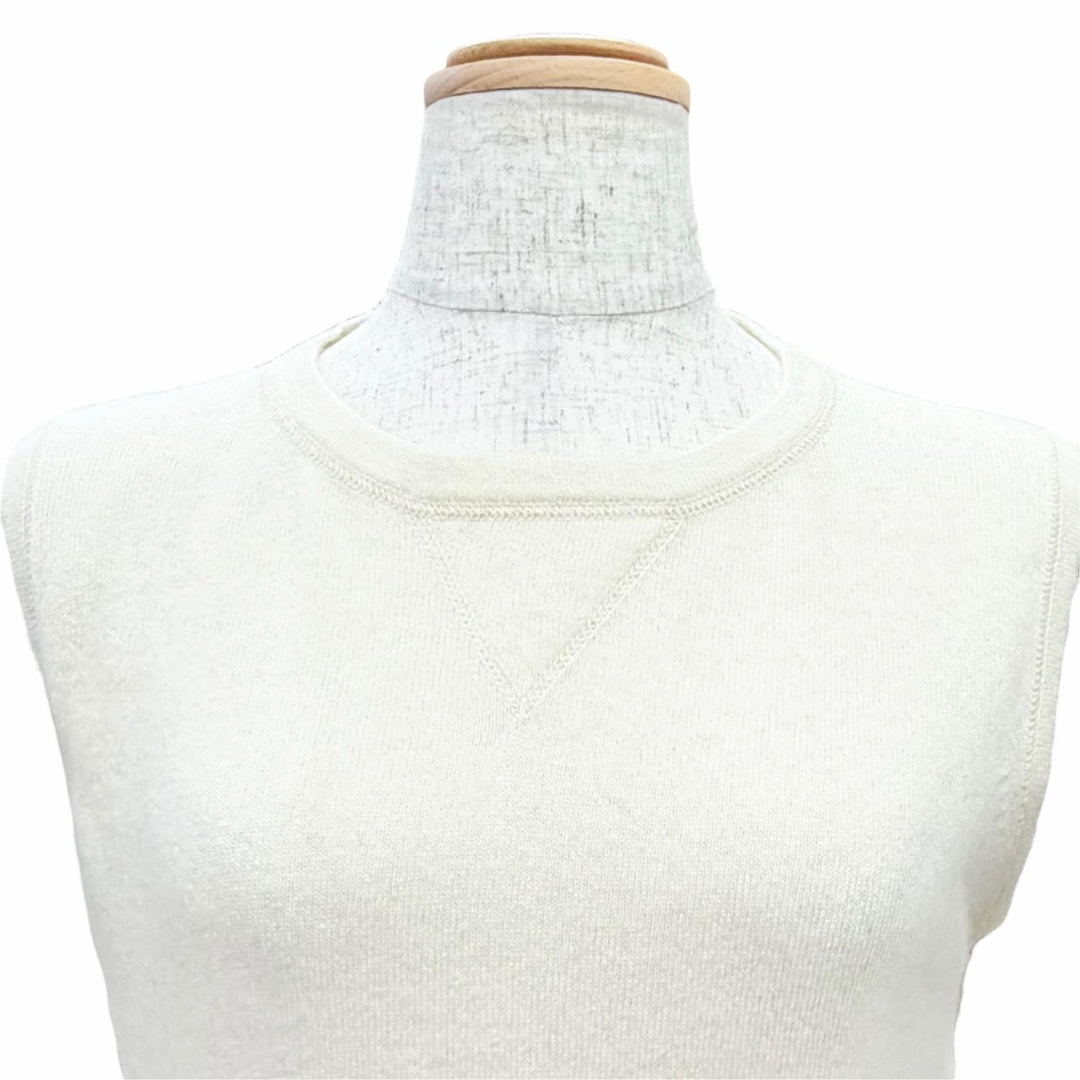 Great CHANEL COCO Mark Sleeveless Knit Vest Ivory cashmere EU 38 01A P18160
