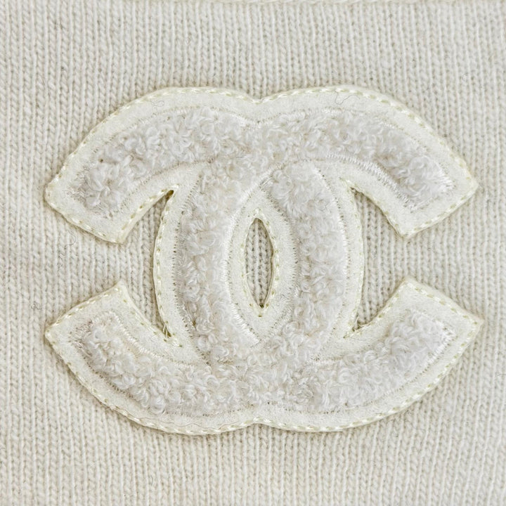 Great CHANEL COCO Mark Sleeveless Knit Vest Ivory cashmere EU 38 01A P18160